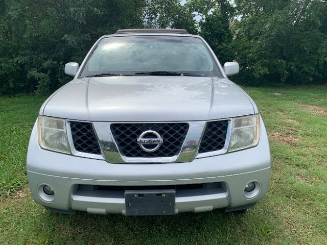 2007 Nissan Pathfinder LE