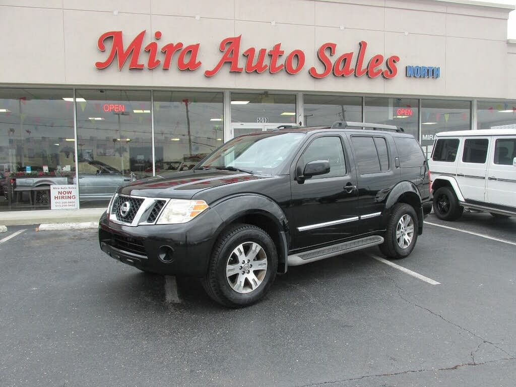 2012 Nissan Pathfinder Silver Edition