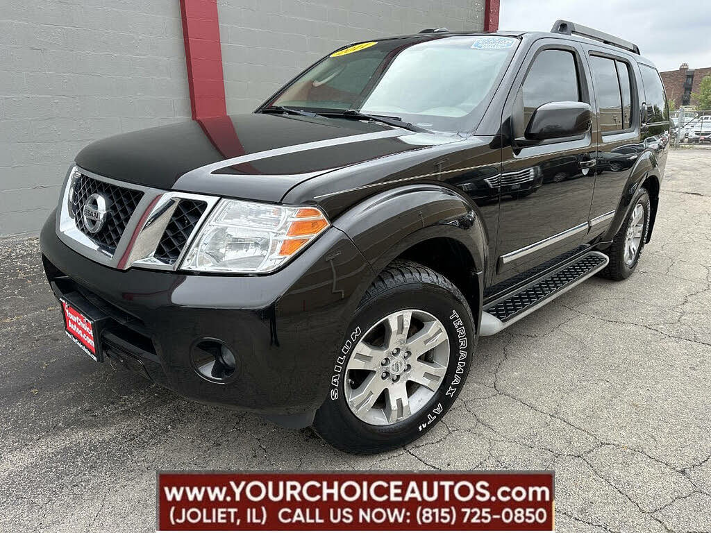 2011 Nissan Pathfinder Silver edition