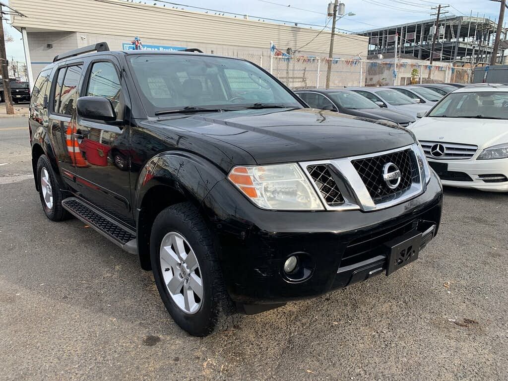 2011 Nissan Pathfinder SV