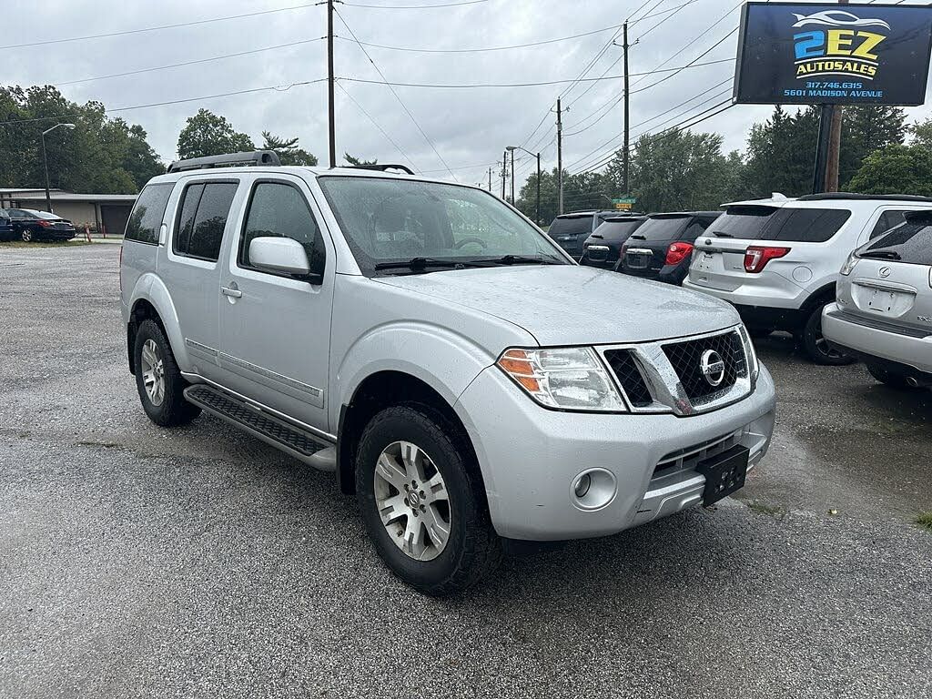 2012 Nissan Pathfinder Silver Edition