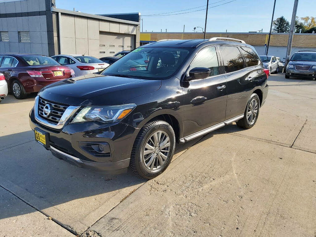 2017 Nissan Pathfinder S