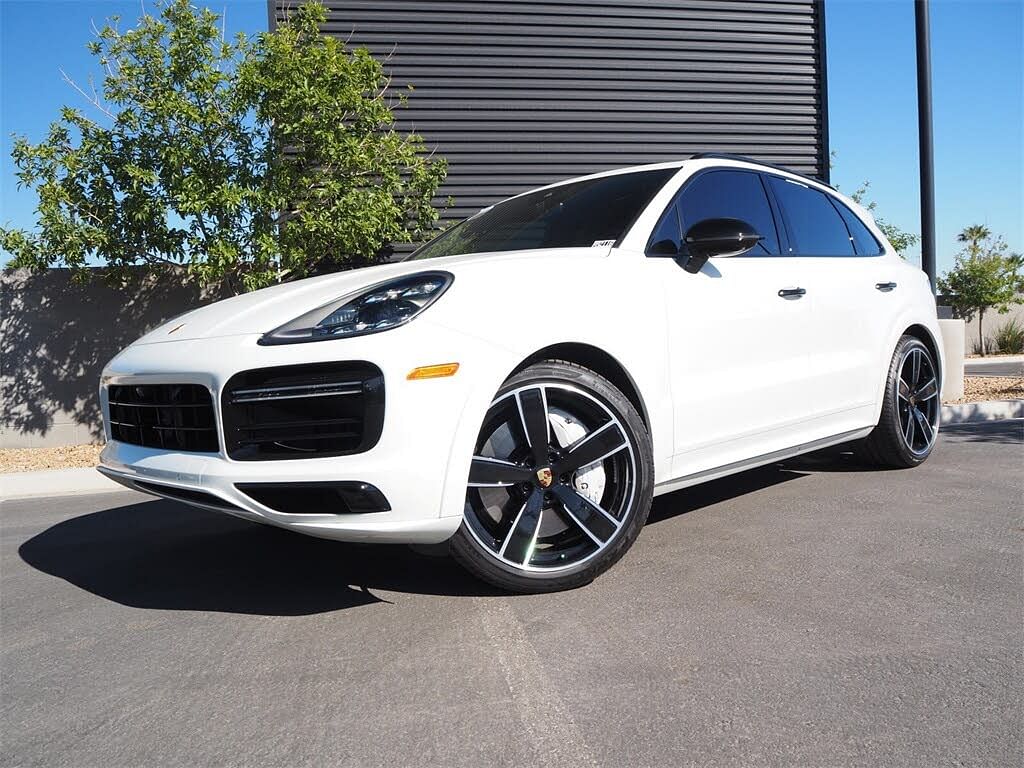 2023 Porsche Cayenne Turbo