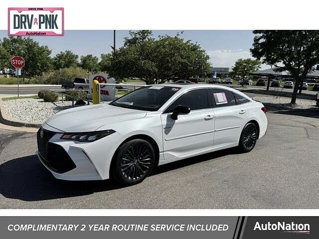 2019 Toyota Avalon XSE hybrid Sedan