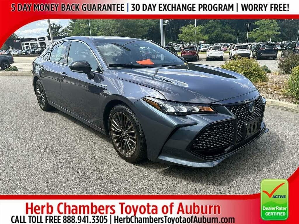 2019 Toyota Avalon XSE hybrid Sedan