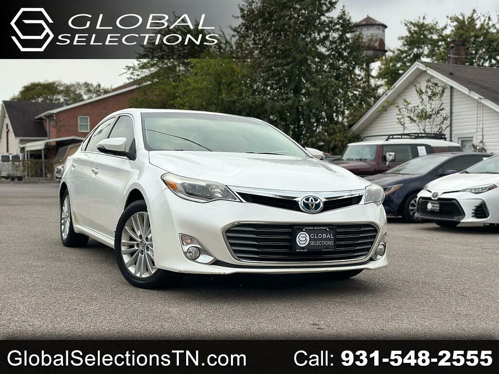 2013 Toyota Avalon XLE Premium hybrid Sedan