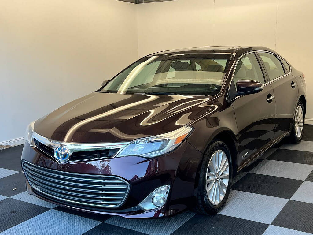 2013 Toyota Avalon XLE Touring hybrid Sedan