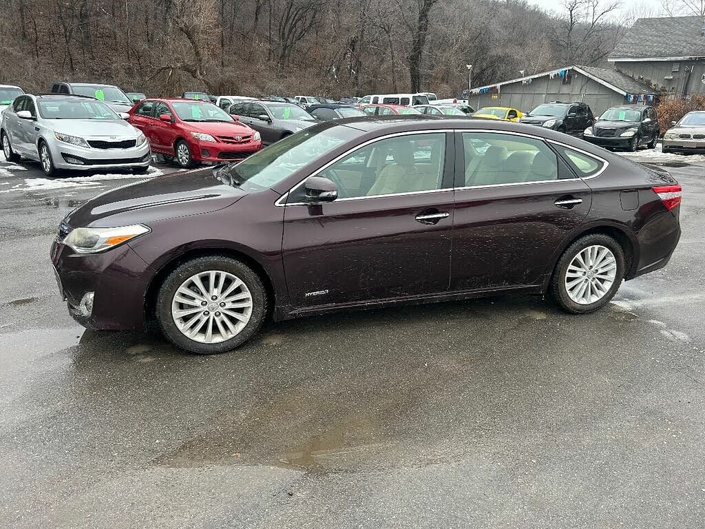 2014 Toyota Avalon XLE Premium hybrid Sedan