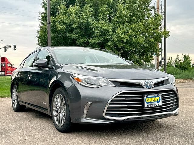 2018 Toyota Avalon Limited hybrid Sedan