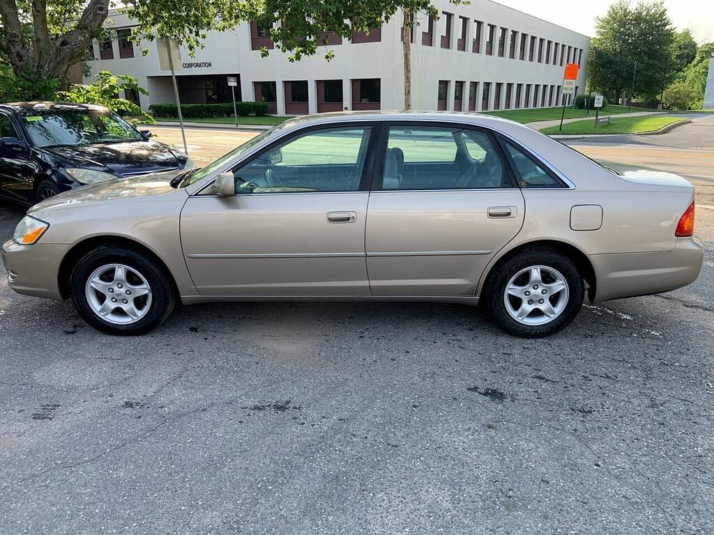 2002 Toyota Avalon XL