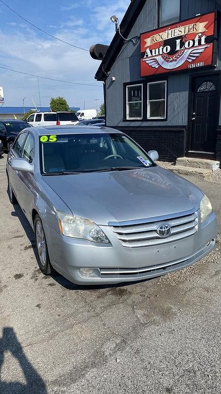 2005 Toyota Avalon XLS