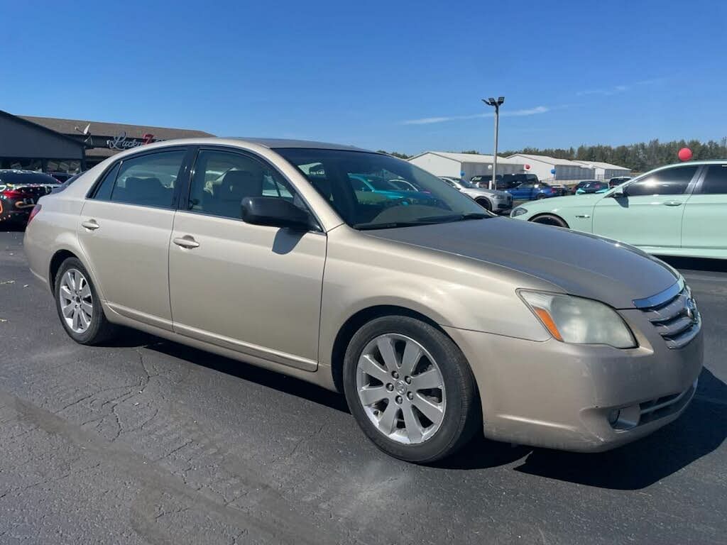 2005 Toyota Avalon XL