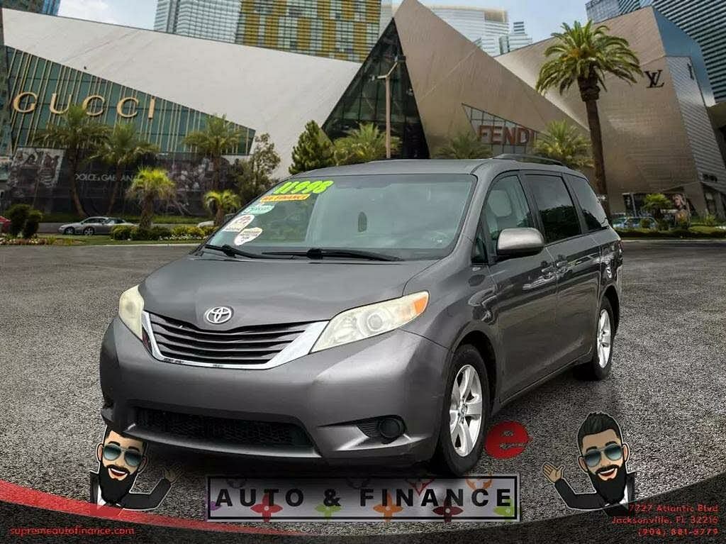 2016 Toyota Sienna XLE Mobility Auto Access