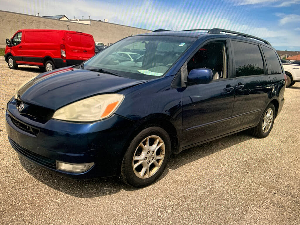 2005 Toyota Sienna XLE