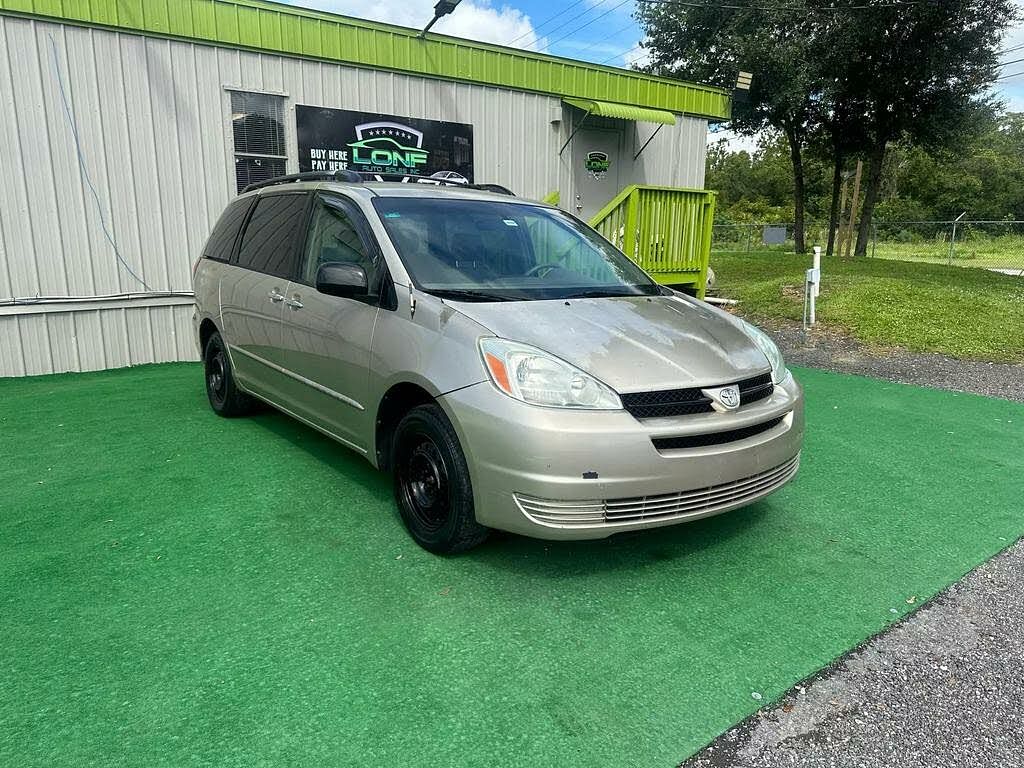 2004 Toyota Sienna CE