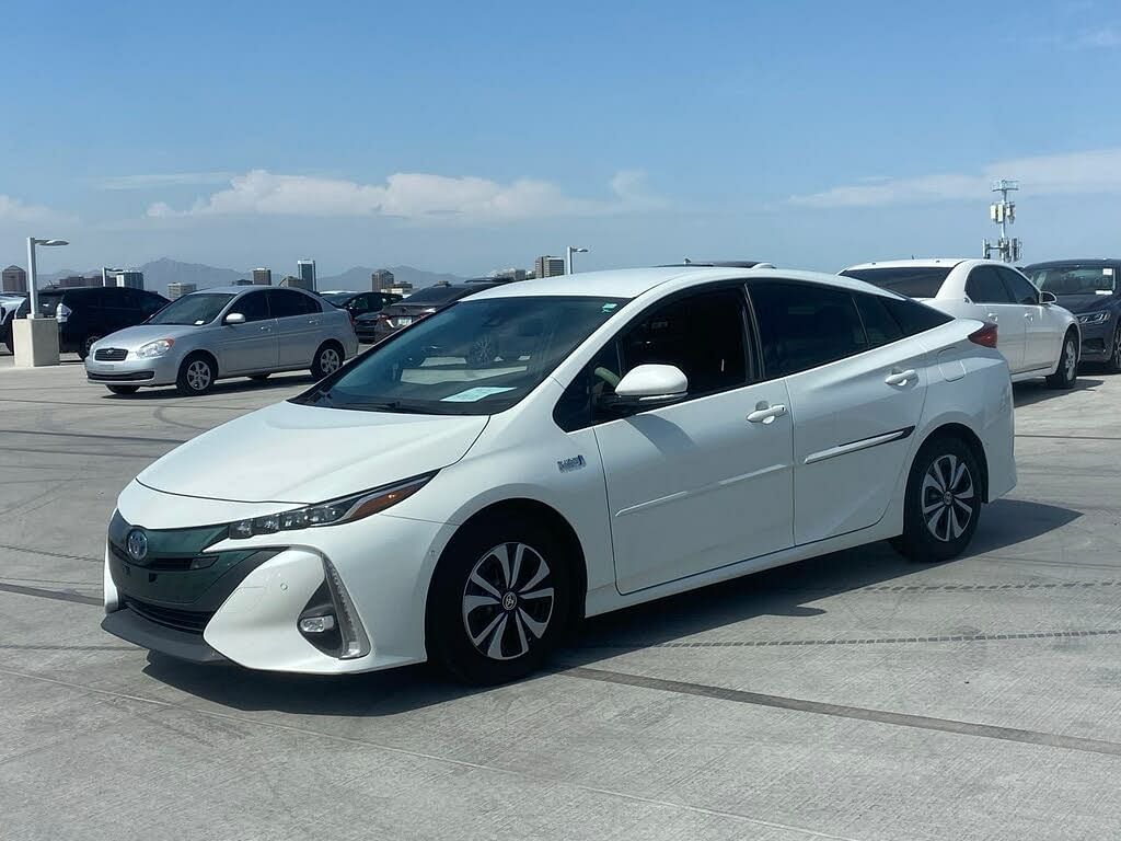 2017 Toyota Prius   Prime Hatchback