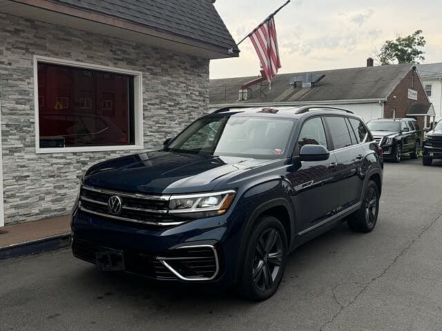 2021 Volkswagen Atlas SE w/Technology R-Line