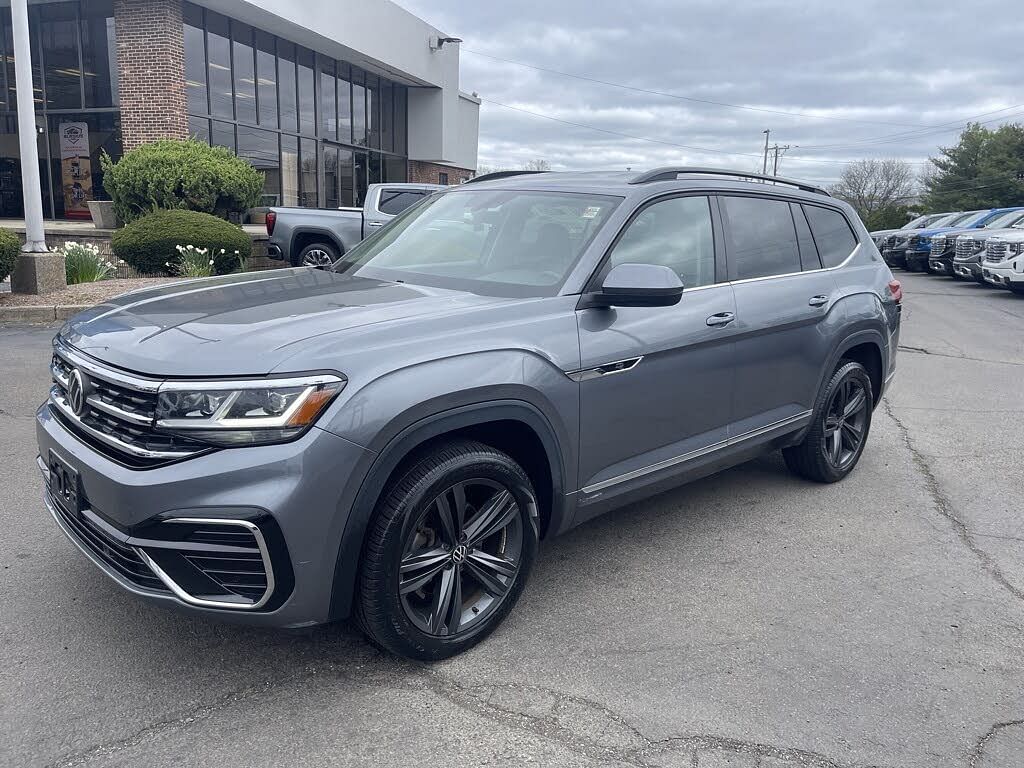 2021 Volkswagen Atlas SE w/Technology R-Line