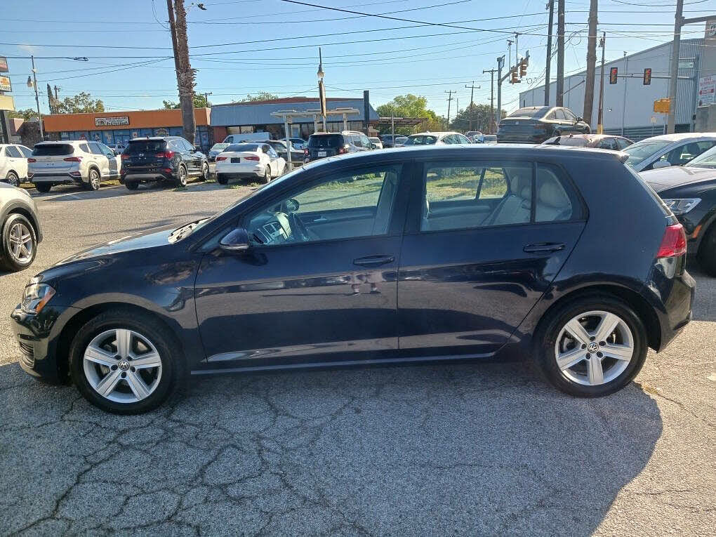 2017 Volkswagen Golf TSI SE