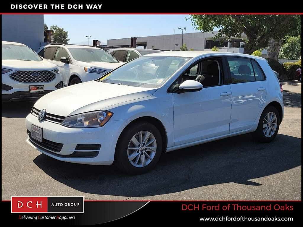 2017 Volkswagen Golf TSI SE